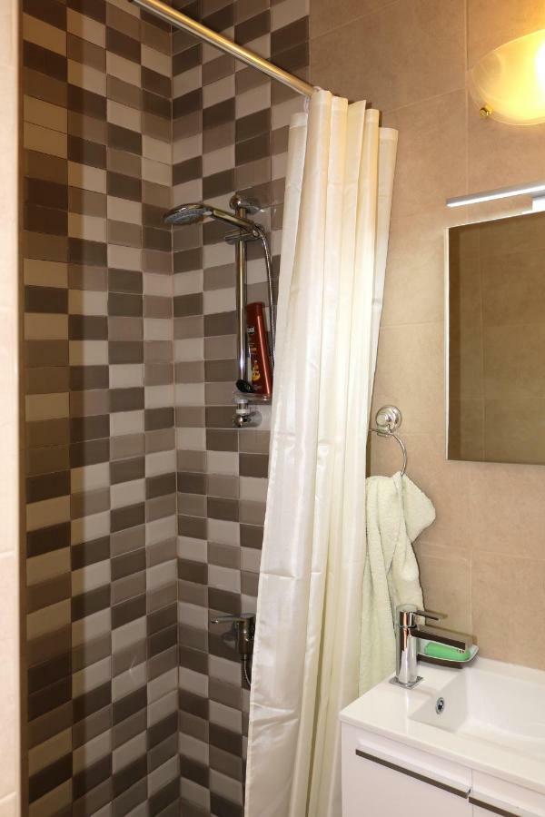 5 Minute Walk From Malta Airport Gudja Exterior foto